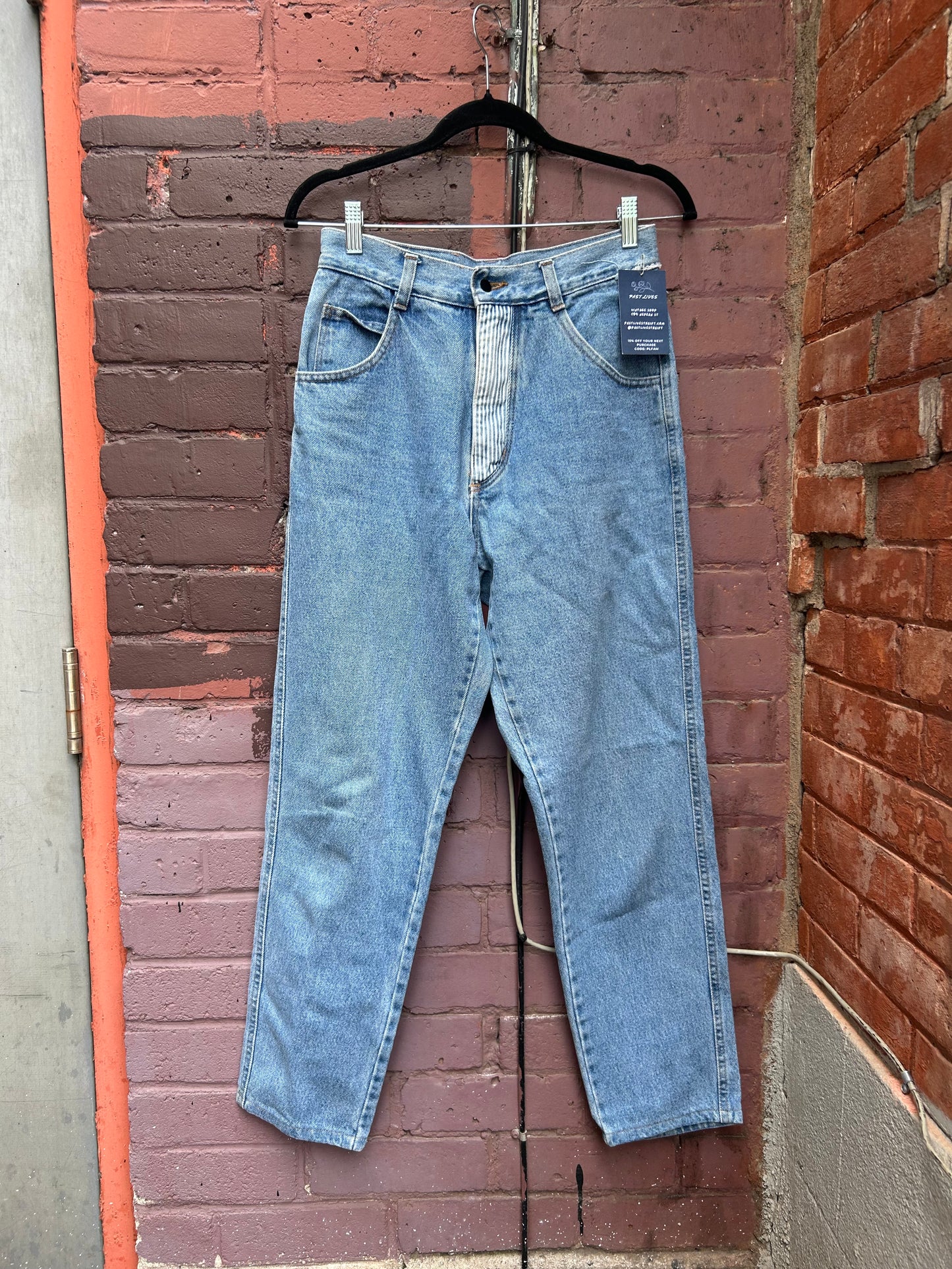 90’s Vintage Light Wash Striped Jeans / 30 Waist