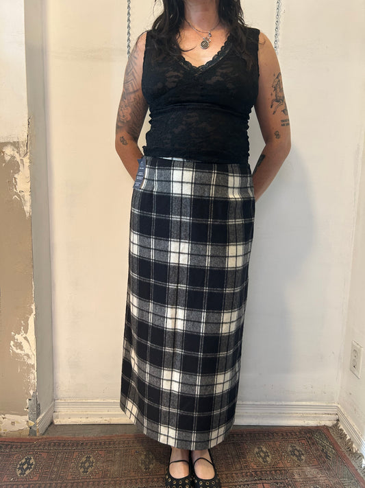 90’s Vintage Black & White Plaid Wool Blend Maxi Skirt / 30 Waist