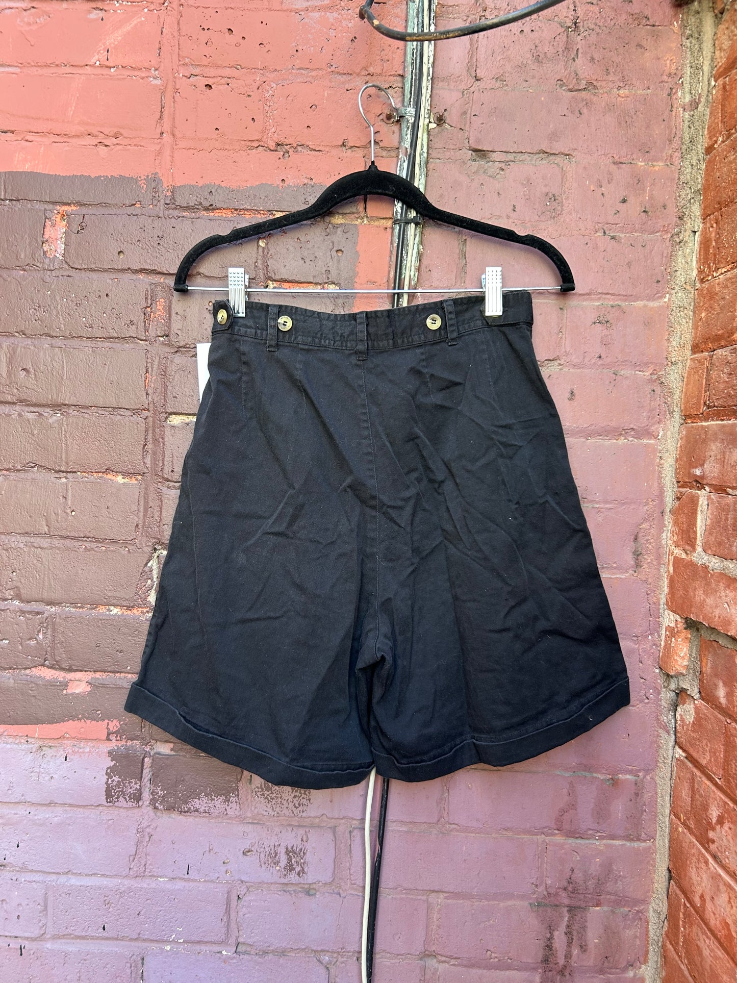 90’s Vintage Black Cotton High Waist Pleated Shorts / 26 - 28 Waist