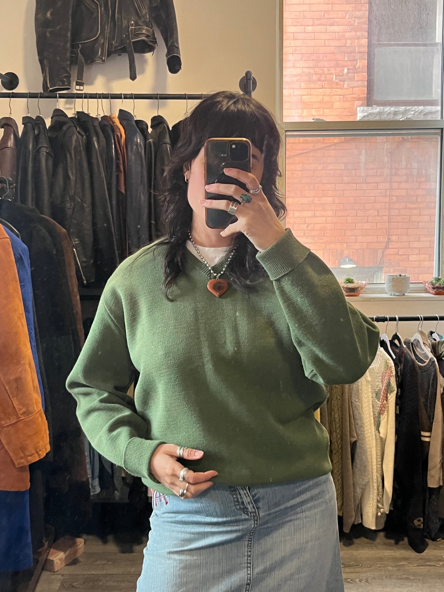 80’s Vintage Green Vneck Sweater / Size L