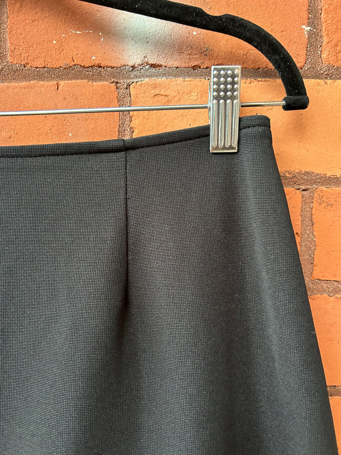 90’s Vintage Classic Black Mini Skirt / 30 Waist