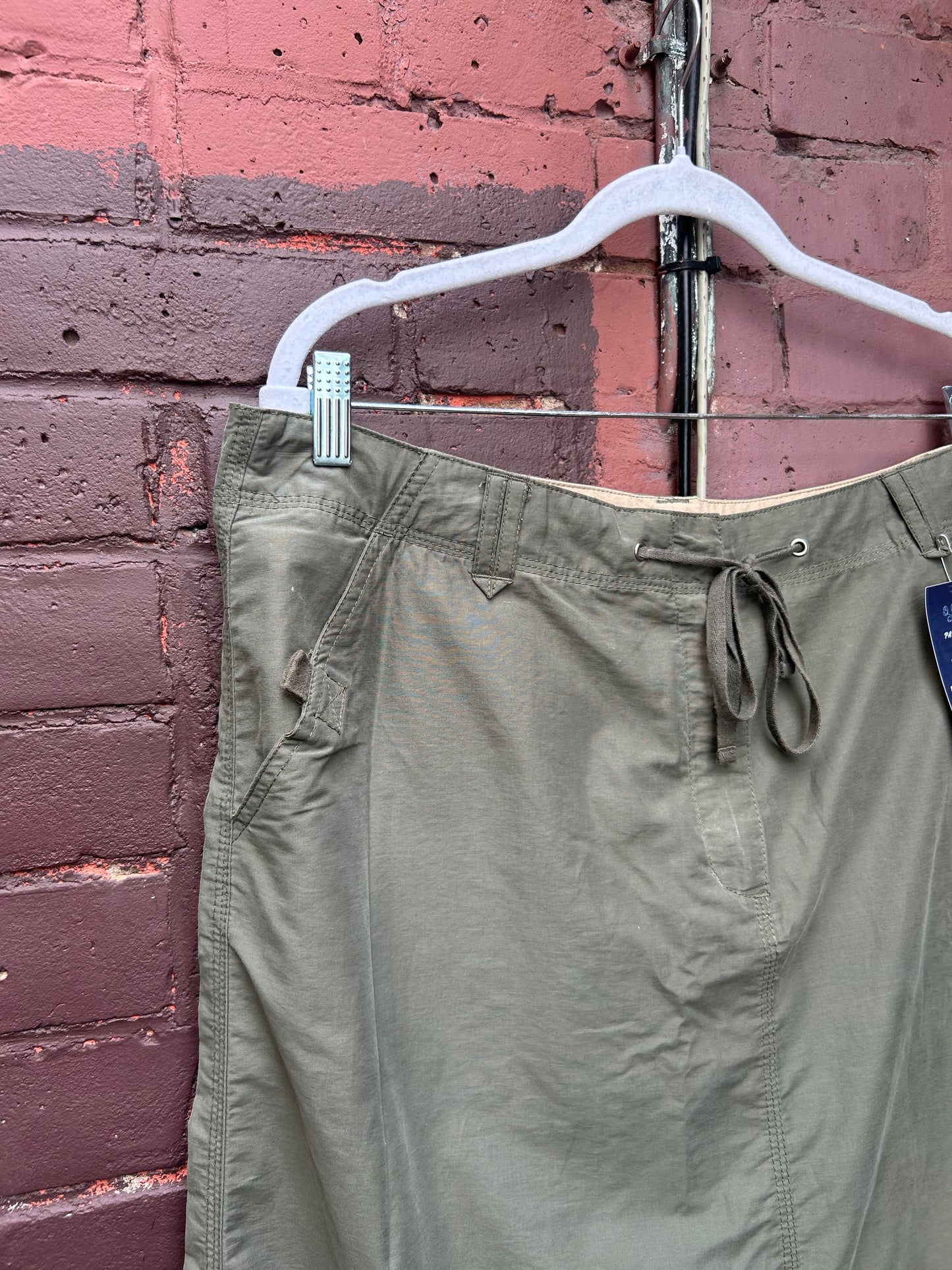 Y2K Vintage Green Cargo Maxi Skirt / 38 Waist