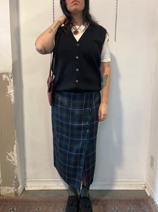 90’s Vintage Green & Navy Plaid Wrap Skirt / 34 Waist