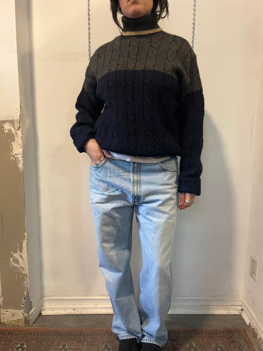 90’s Vintage J Crew Navy & Grey Colour Block Wool Turtle Neck Sweater / Size XL