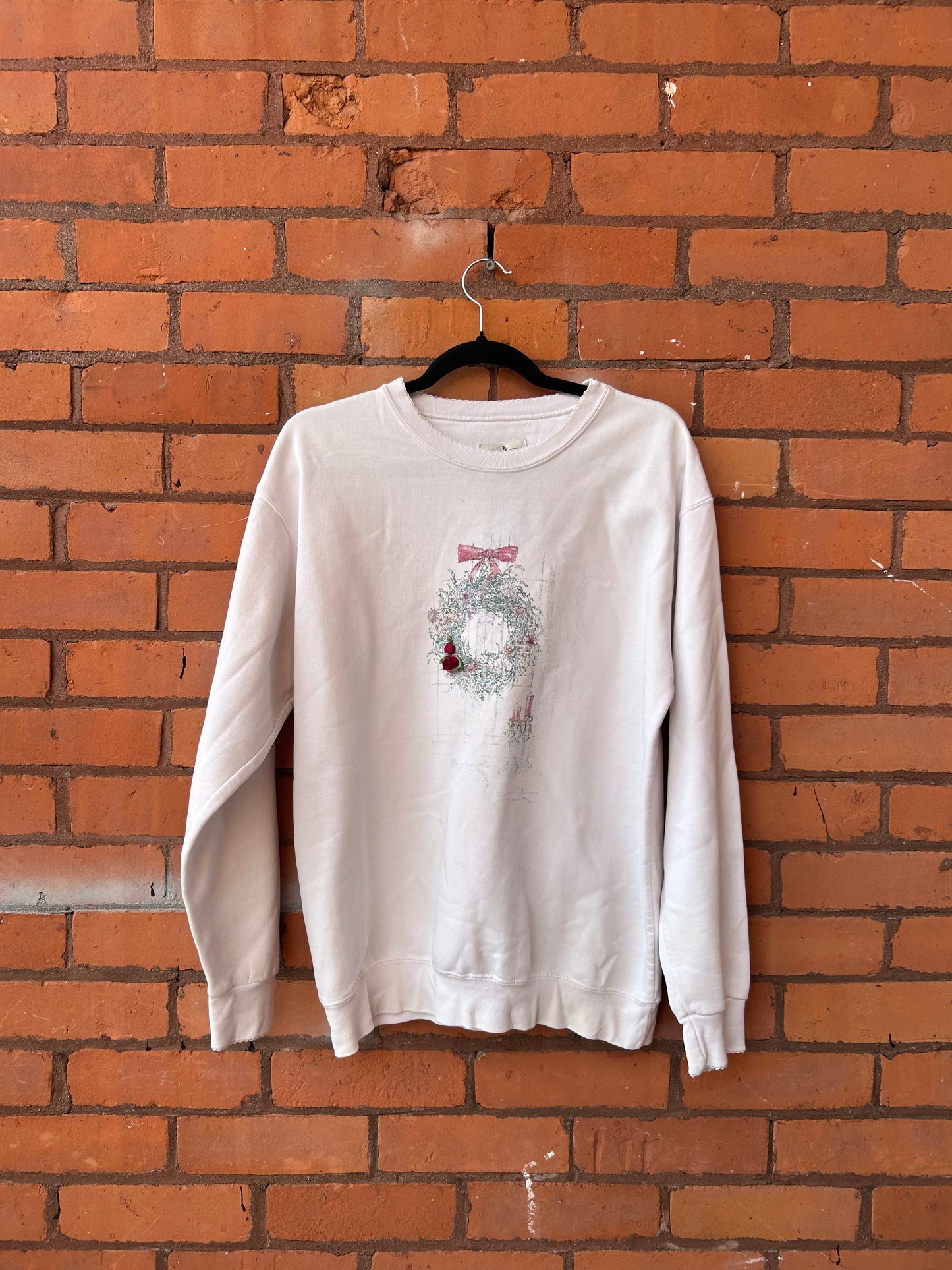 90’s Vintage White Wreath Crewneck / Size S