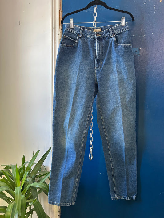 90’s Vintage High Waist Mom Jeans / 28 Waist
