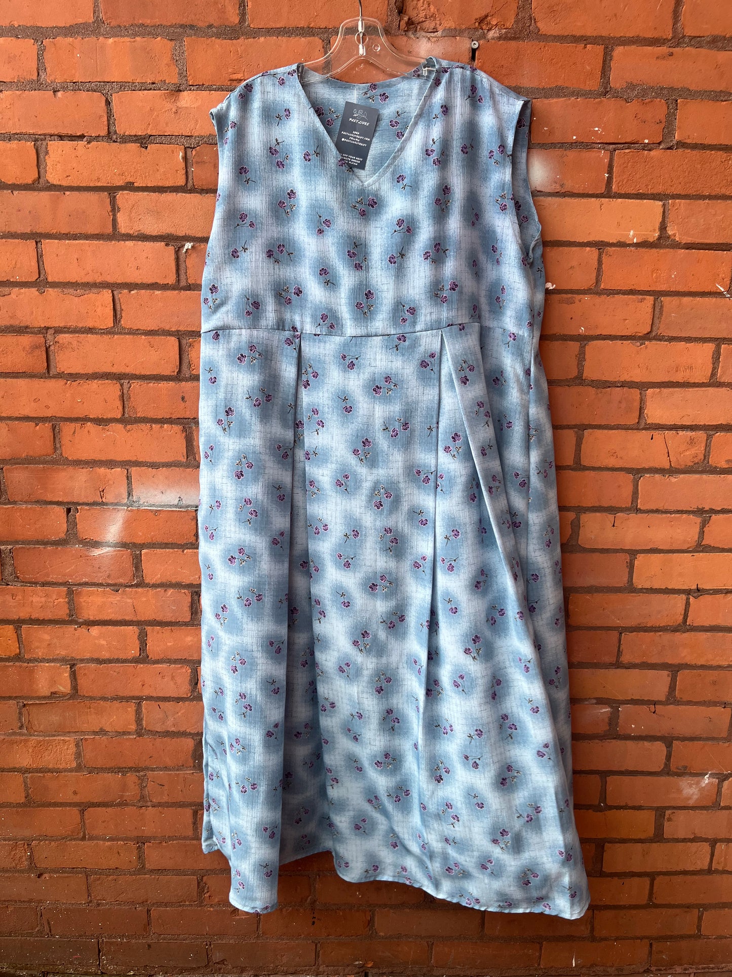 90’s Blue Floral Pleated Maxi Dress / Size 2X-3X
