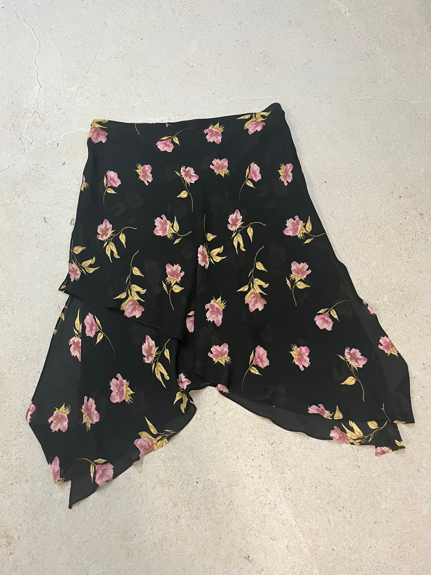 90’s Vintage Black & Pink Floral Romantic Hankerchief Midi Skirt / 46 Waist
