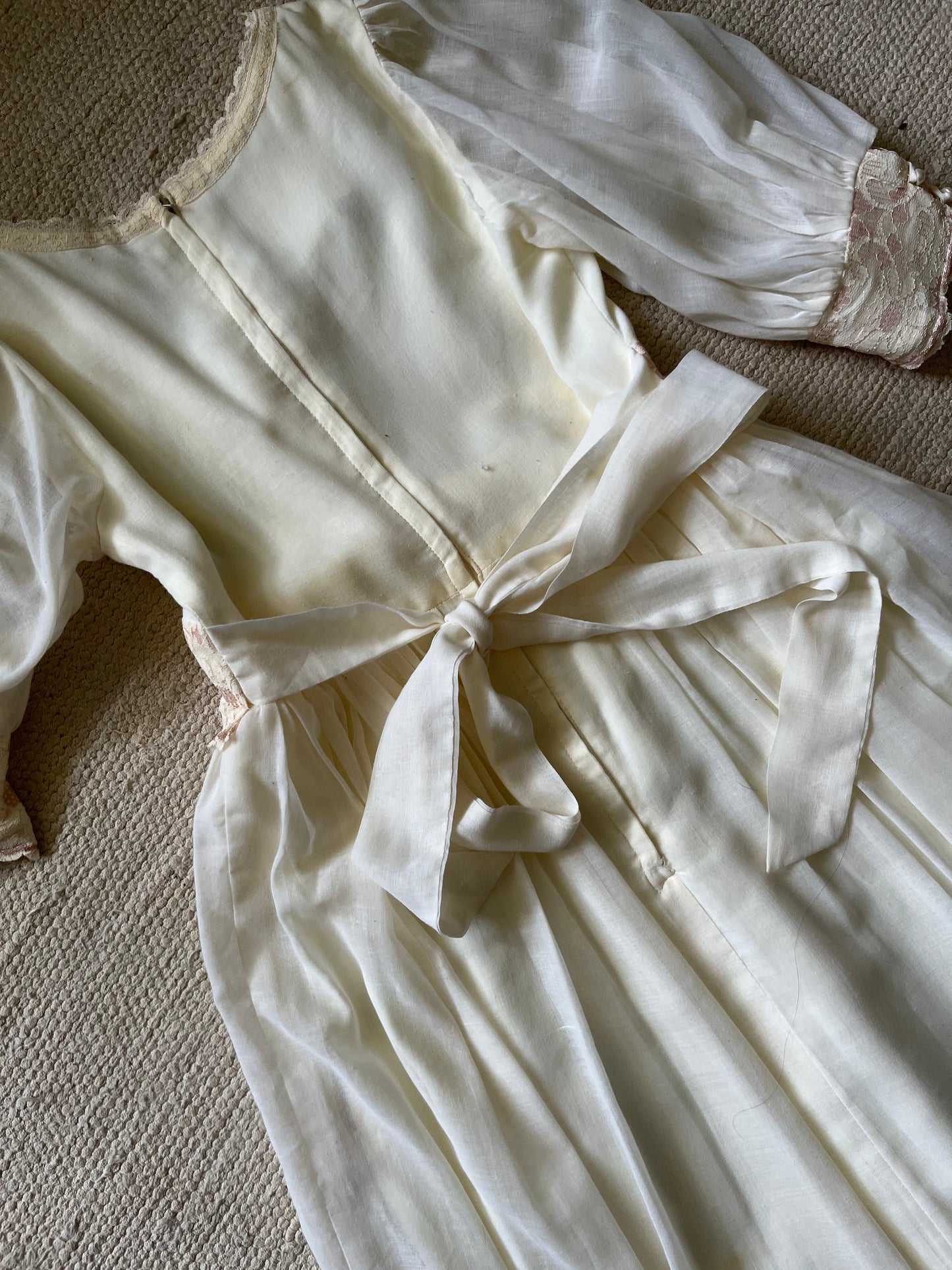 70’s Vintage Gunne Sax Cream & Pink Maxi Gauze Dress / Size 6-8