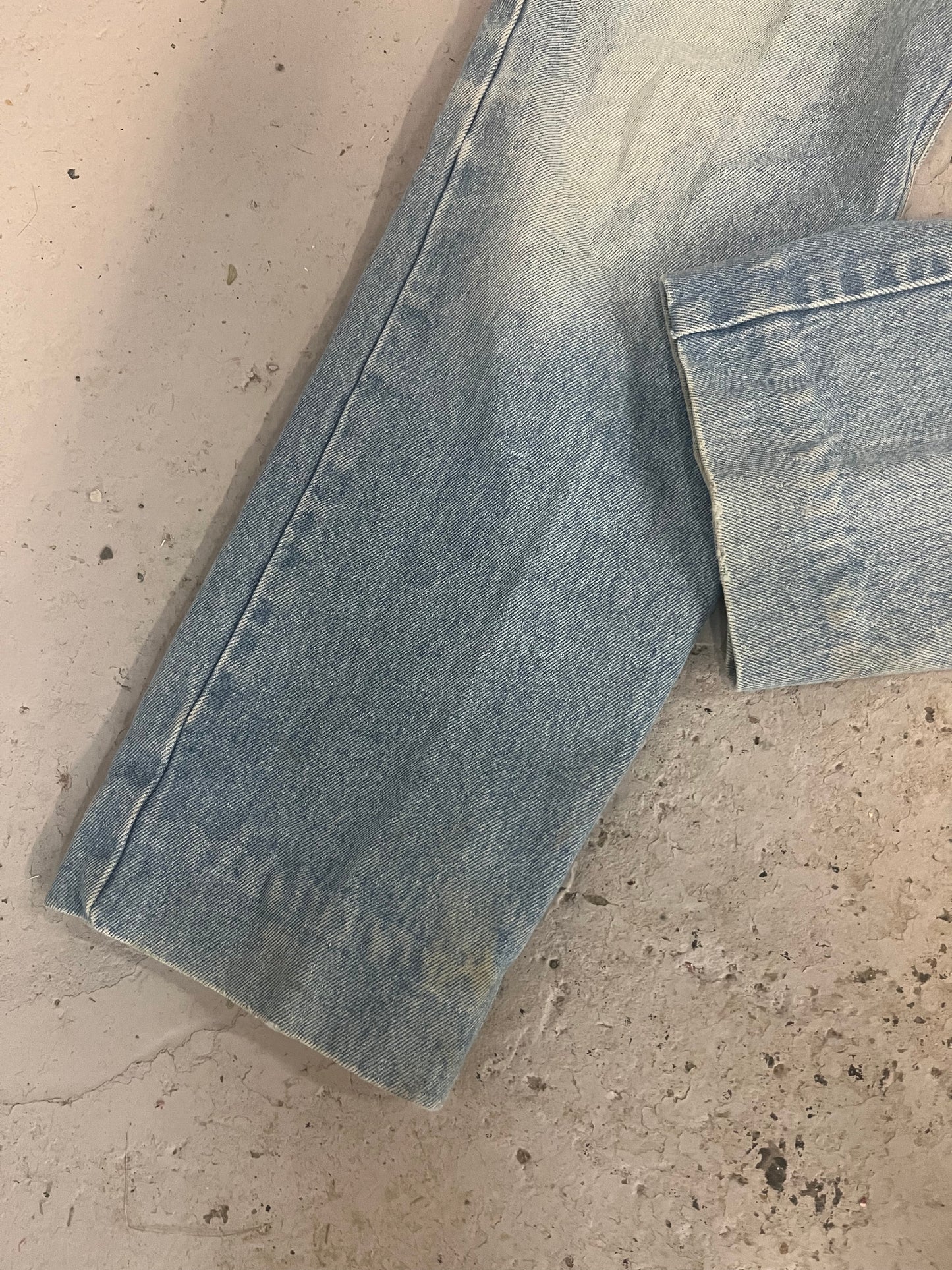 90’s Vintage Faded Light Wash Straight Leg Jeans / 32 Waist
